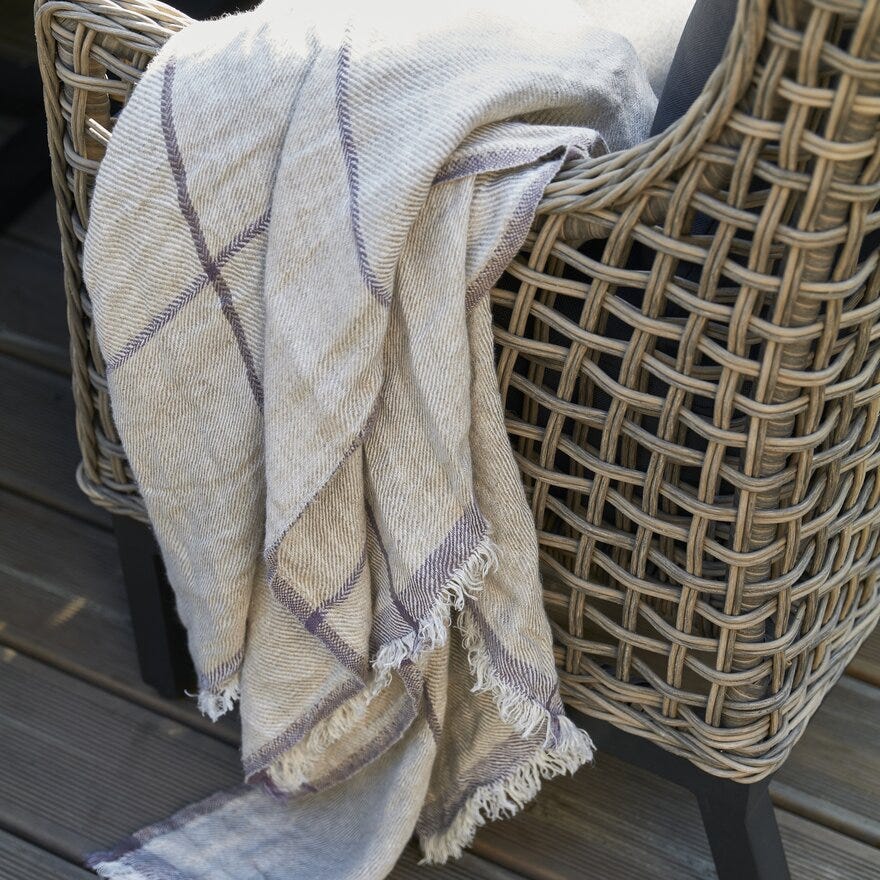 Signature Collection By Halvor Bakke GARDEN Spisestol med armlene i Beige/natur