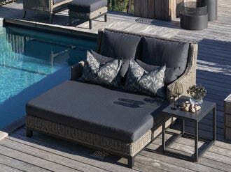 Signature Collection By Halvor Bakke GARDEN Sidebord 40x50 cm i Svart designet av Halvor Bakke