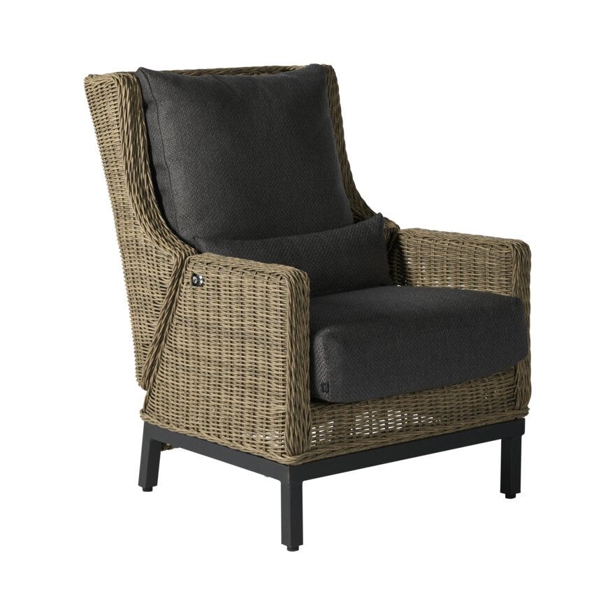 Signature Collection By Halvor Bakke GARDEN Loungestol i Beige/natur designet av Halvor Bakke