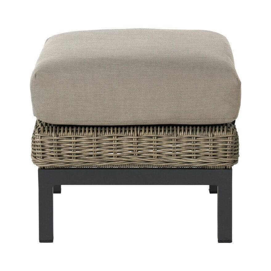 Signature Collection By Halvor Bakke GARDEN Pall 58x50 cm i Beige/natur designet av Halvor Bakke