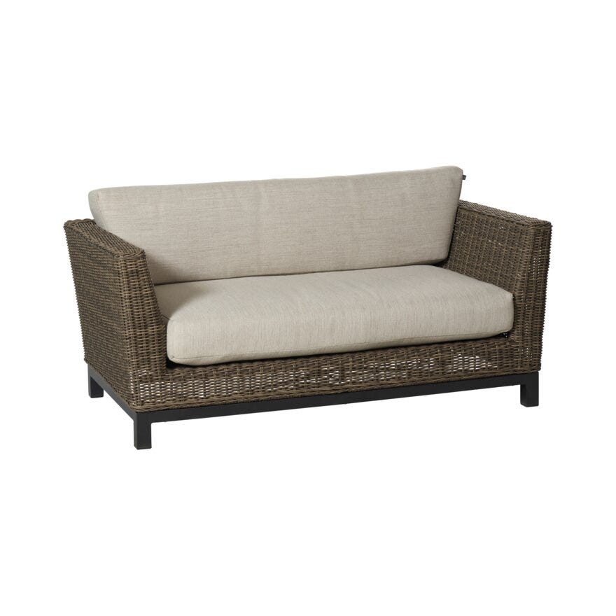 Signature Collection By Halvor Bakke GARDEN 2 seter i Beige/natur designet av Halvor Bakke