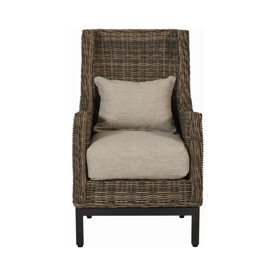Signature Collection By Halvor Bakke GARDEN Spisestol med armlene i Beige/natur designet av Halvor Bakke
