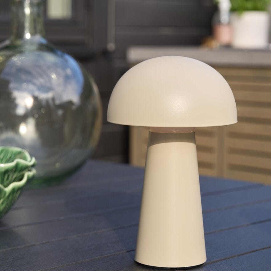Sindig TO GO Bordlampe oppladbar H22 cm i Beige/natur