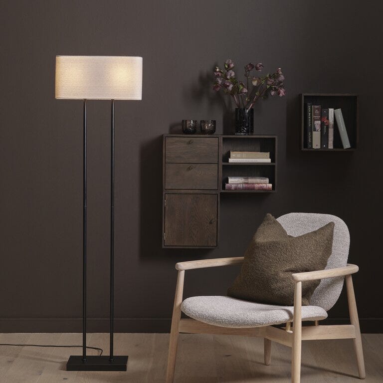 Sindig TURNER Gulvlampe H147 cm i Beige/natur