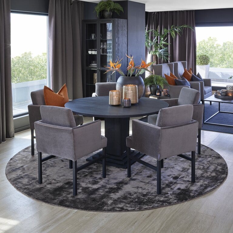 Signature Collection By Halvor Bakke SIGNATURE 1100 Rundt spisebord Ø140 cm i Svart designet av Halvor Bakke