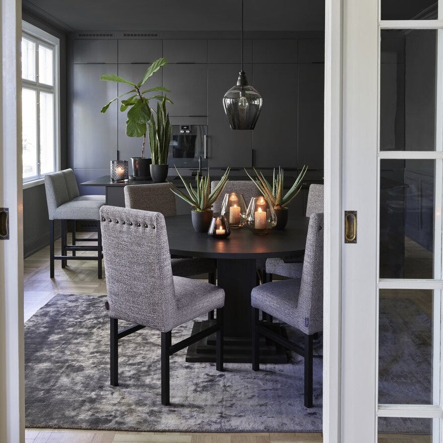 Signature Collection By Halvor Bakke SIGNATURE 1100 Ileggsplate 140x45 cm i Svart designet av Halvor Bakke