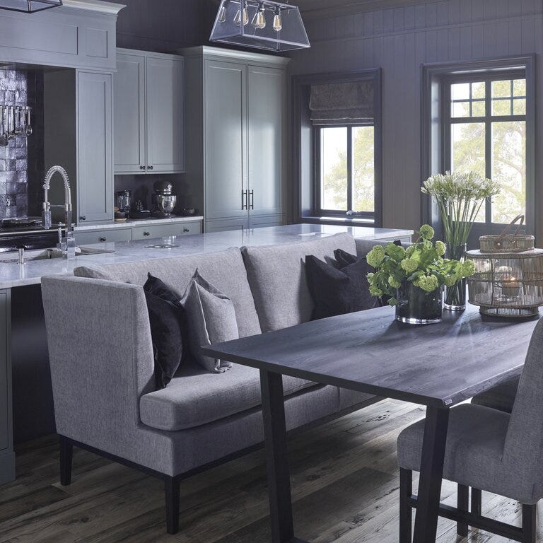 Signature Collection By Halvor Bakke SIGNATURE 1300 Spisebord designet av Halvor Bakke