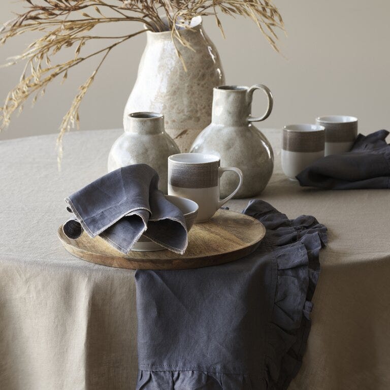 AMELA Vase H31 cm i Svart