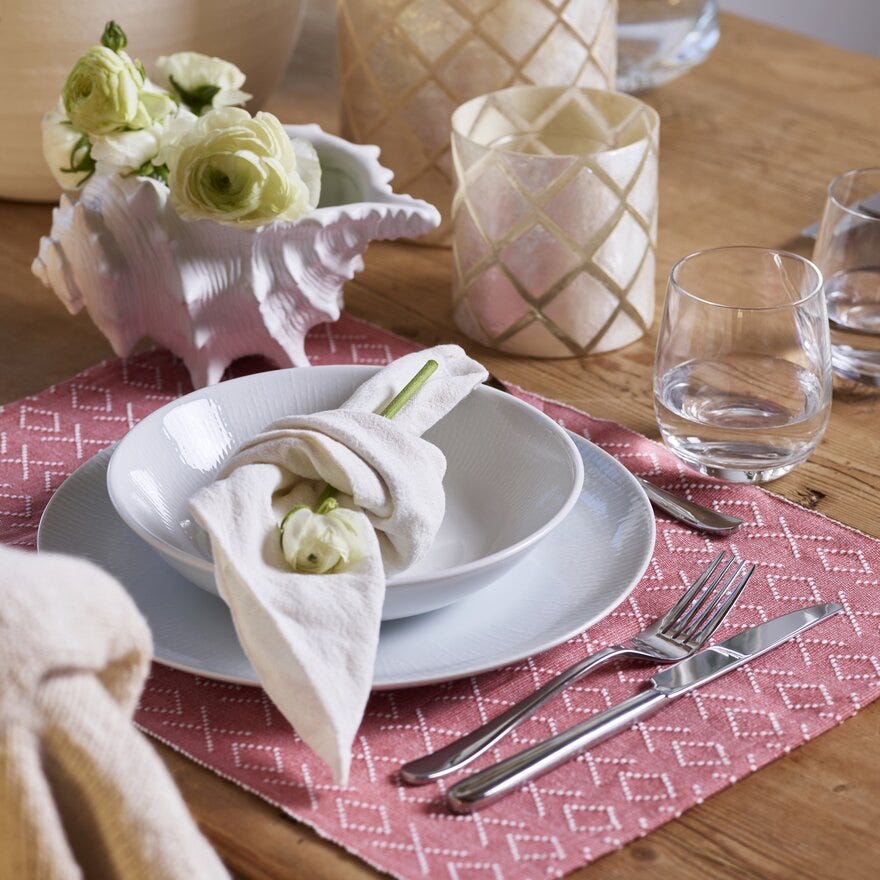 Halvor Bakke VARCA Lysholder H20 cm i Beige/natur designet av Halvor Bakke