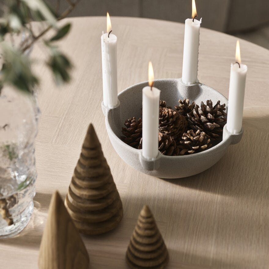 Sindig DECO Julepynt kongler 10x12 cm i Brun