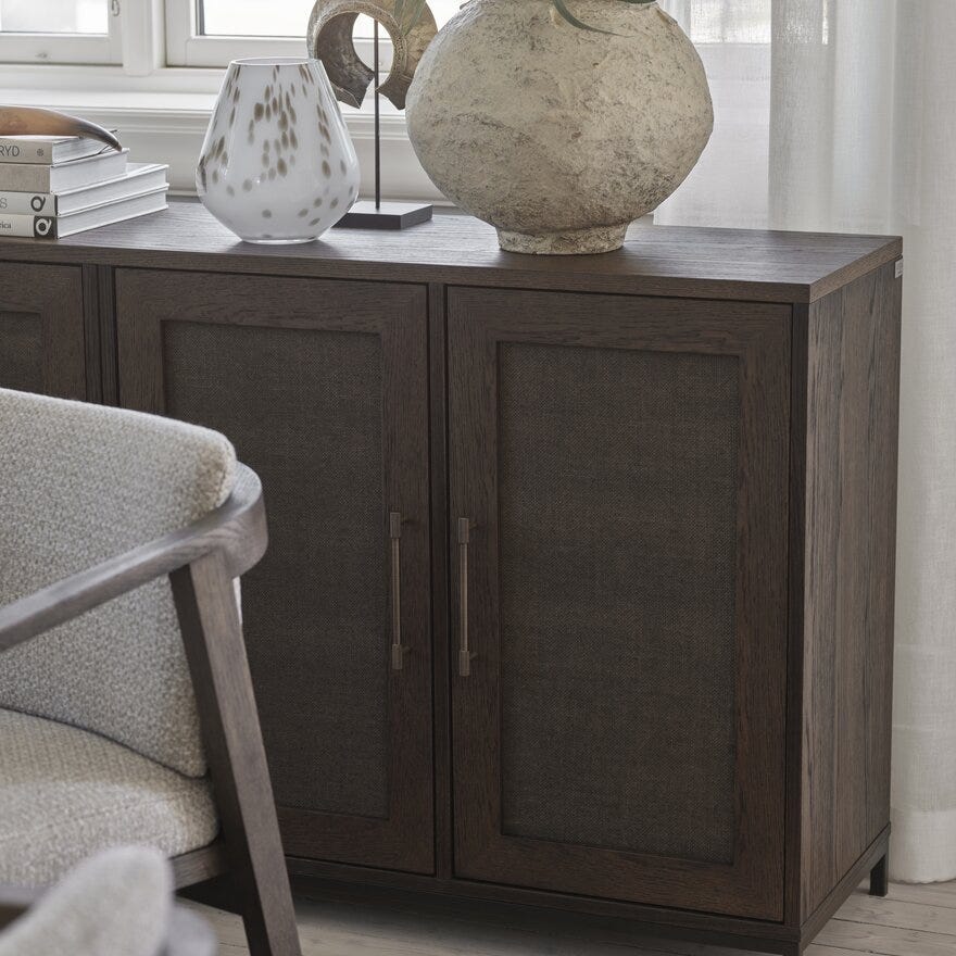 Signature Collection By Halvor Bakke SIGNATURE 1850 Skjenk 180x43.5 cm i Brun designet av Halvor Bakke