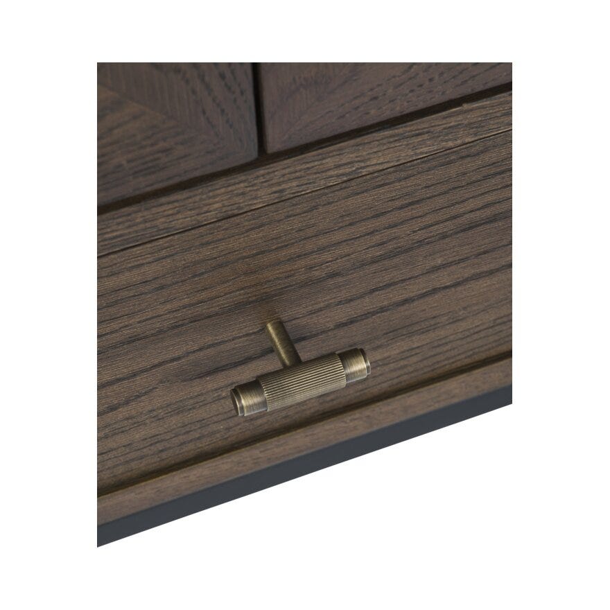 Signature Collection By Halvor Bakke SIGNATURE 1860 Vitrineskap 90x40 cm i Brun designet av Halvor Bakke