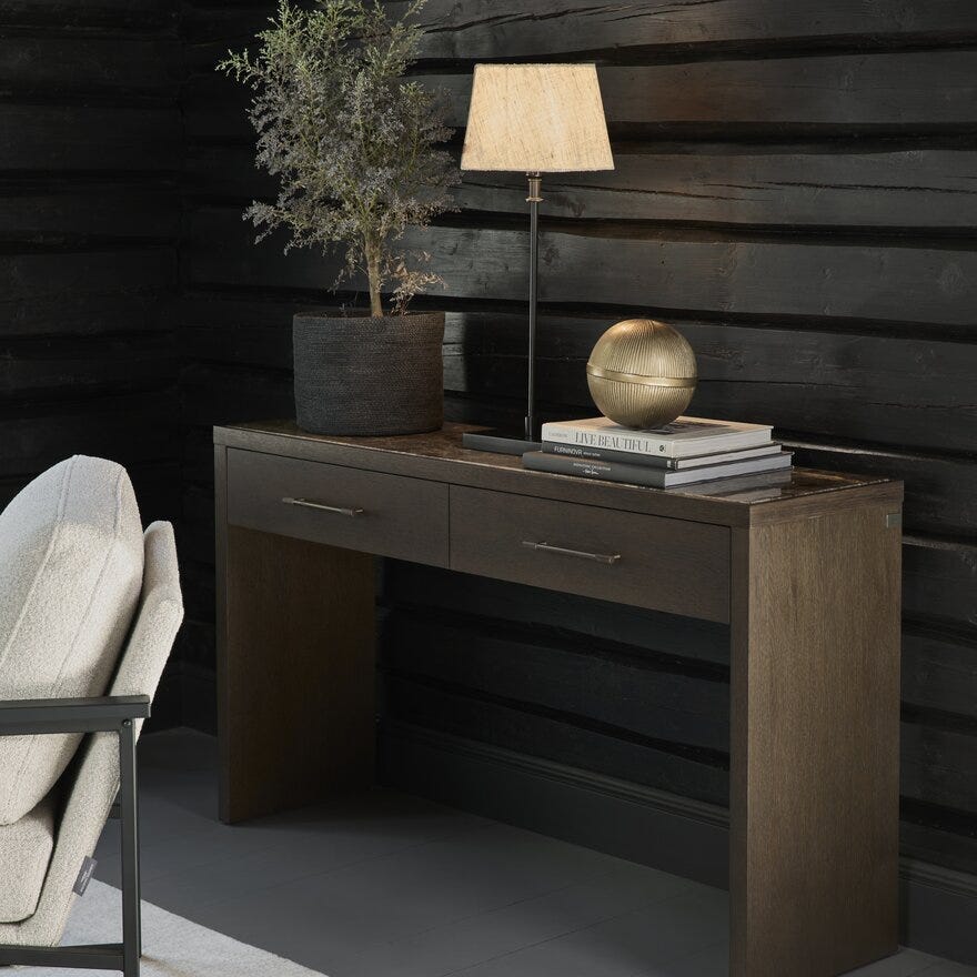 Signature Collection By Halvor Bakke SIGNATURE 1865 Konsollbord 130x36 cm i Brun designet av Halvor Bakke