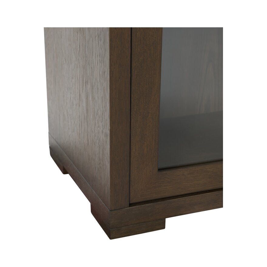 Signature Collection By Halvor Bakke SIGNATURE 1900 Vitrineskap 100x45 cm i Brun designet av Halvor Bakke