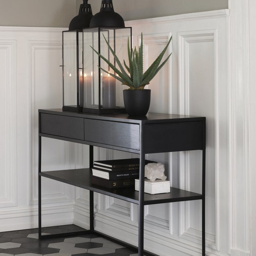 Signature Collection By Halvor Bakke SIGNATURE 3680 Konsollbord B:120 cm i Svart designet av Halvor Bakke