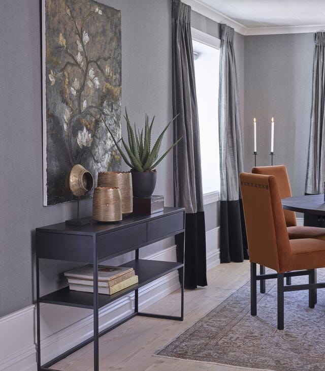 Signature Collection By Halvor Bakke SIGNATURE 3680 Konsollbord B:120 cm i Svart designet av Halvor Bakke