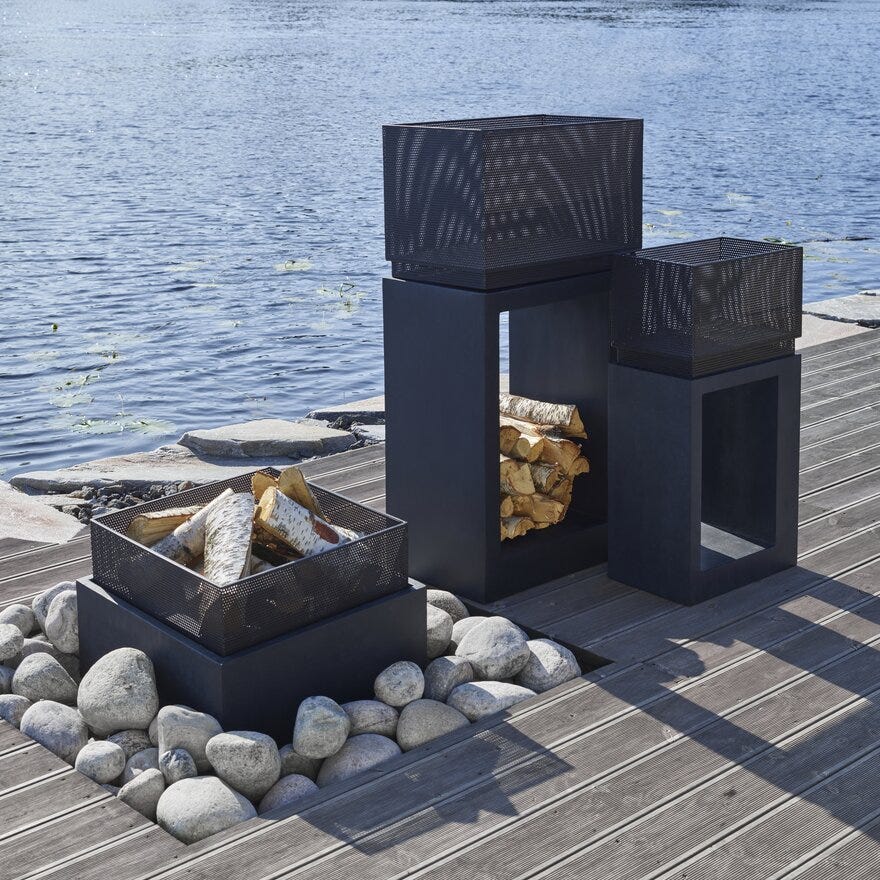 SQUARE Utepeis 55x55 cm i Svart