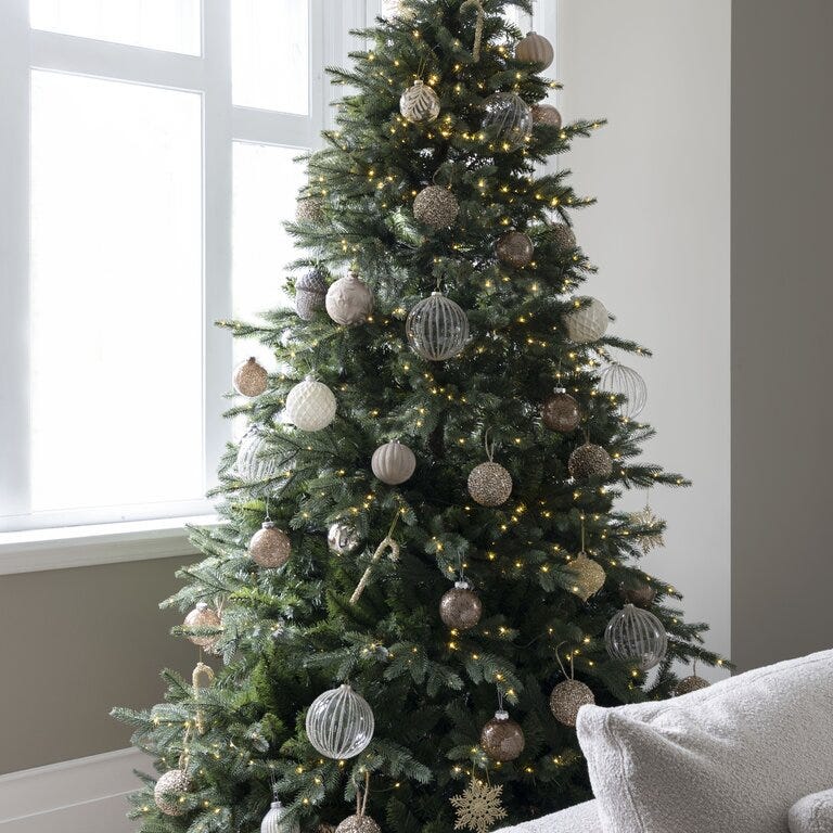 Ly BYGDØY ALLÉ Juletre H220 cm i Grønn