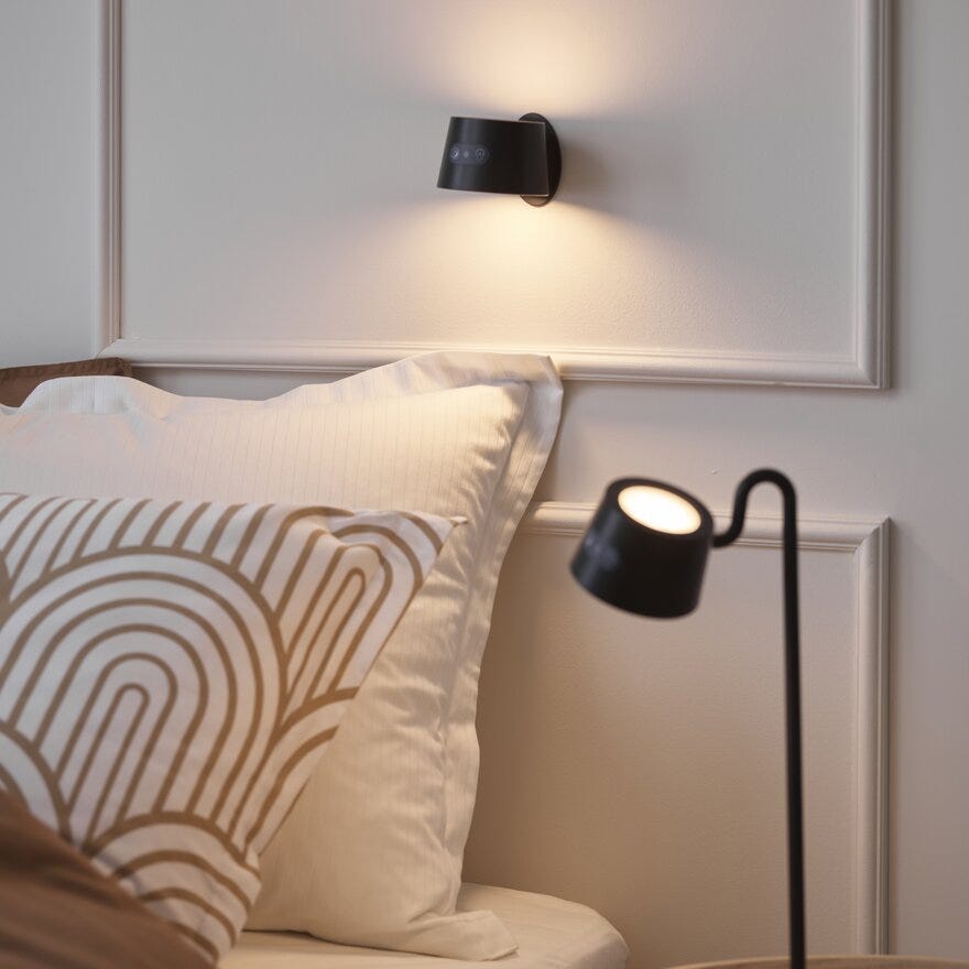 CHARGE Bordlampe oppladbar H35 cm i Svart