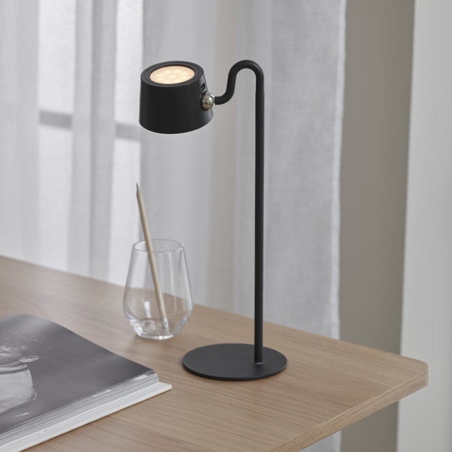 CHARGE Bordlampe oppladbar H35 cm i Svart