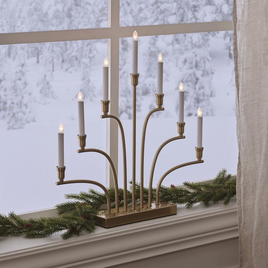 Ly DOLENT Adventsstake 52x8H52 cm i Gull