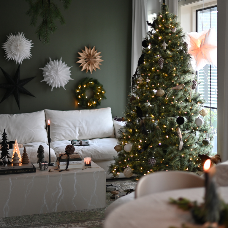 Premium Christmas LYX Juletre med lys H210 cm i Grønn