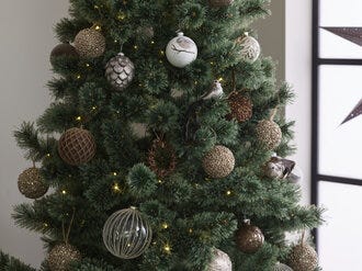 Premium Christmas LYX Juletre H210 cm i Grønn