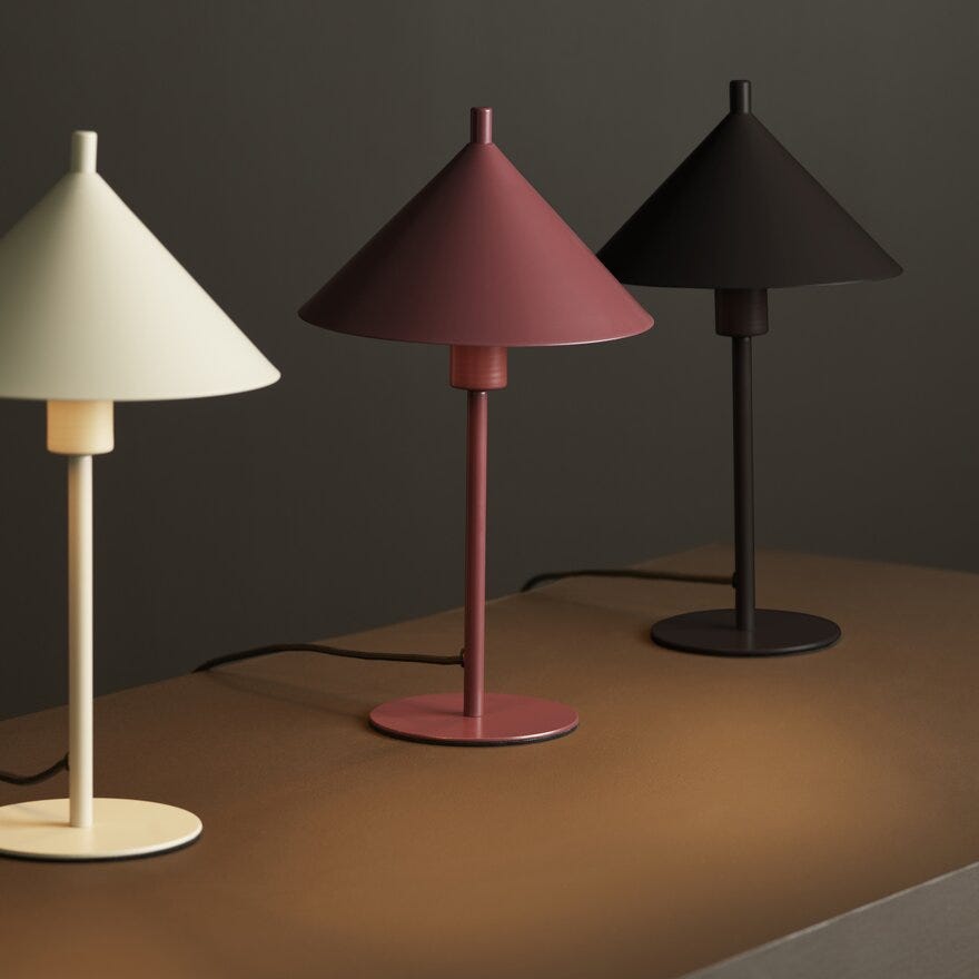 Sindig PAPA Bordlampe H35 cm i Rød