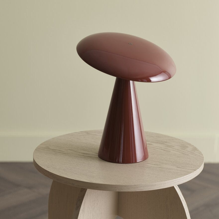 Sindig PORCINI Bordlampe oppladbar H26 cm i Rød