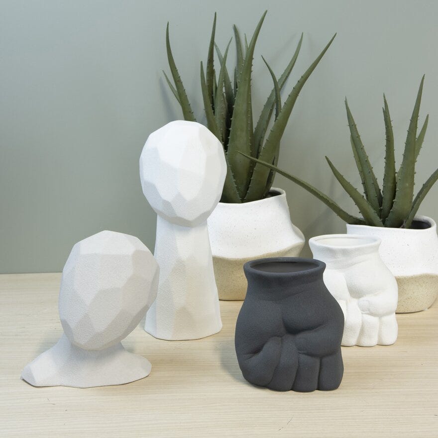 Sindig THIMA Vase H13 cm i Svart