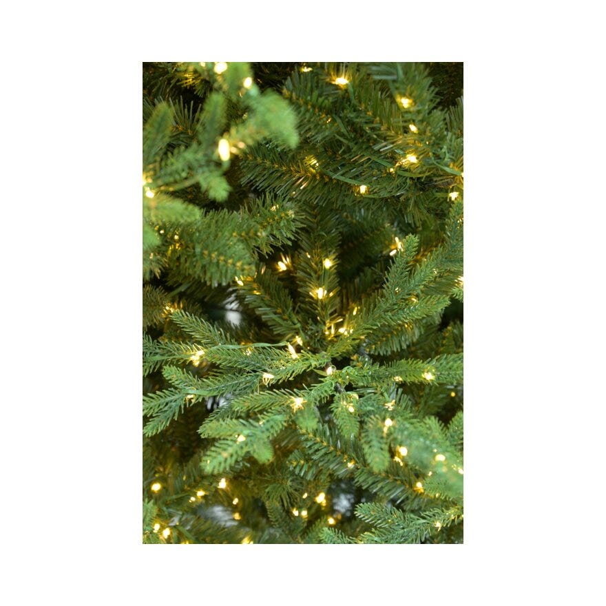 Ly VOSS Juletre med lys H240 cm i Grønn