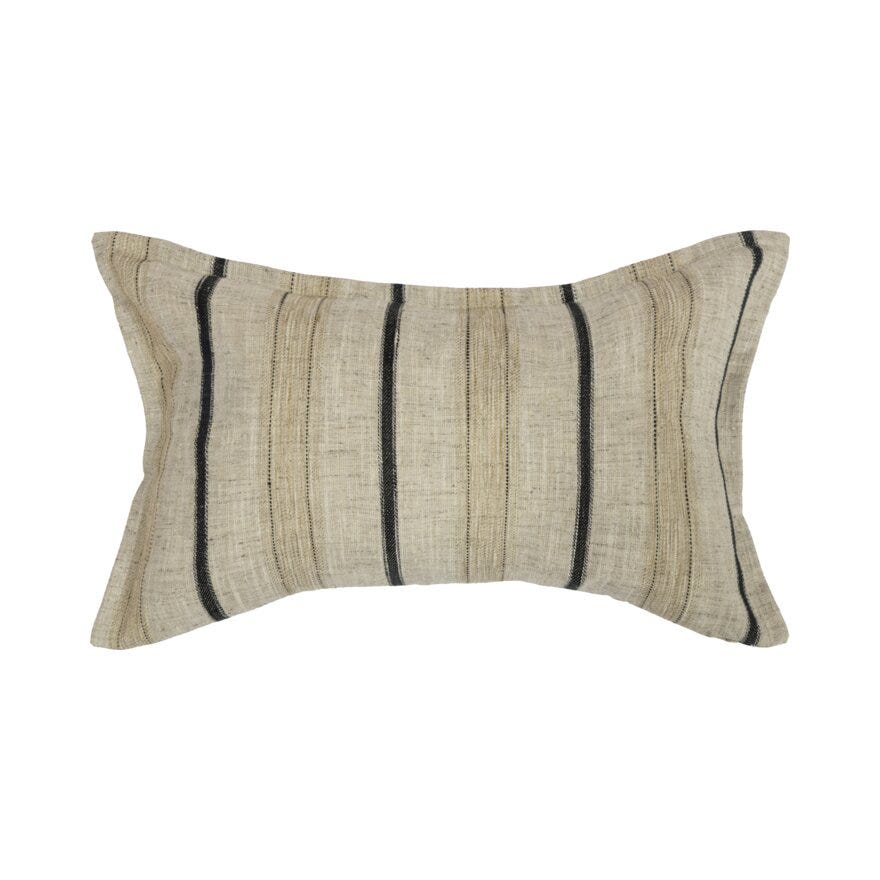 Halvor Bakke ARCHIE Pynteputetrekk 40x60 cm i Beige/natur designet av Halvor Bakke