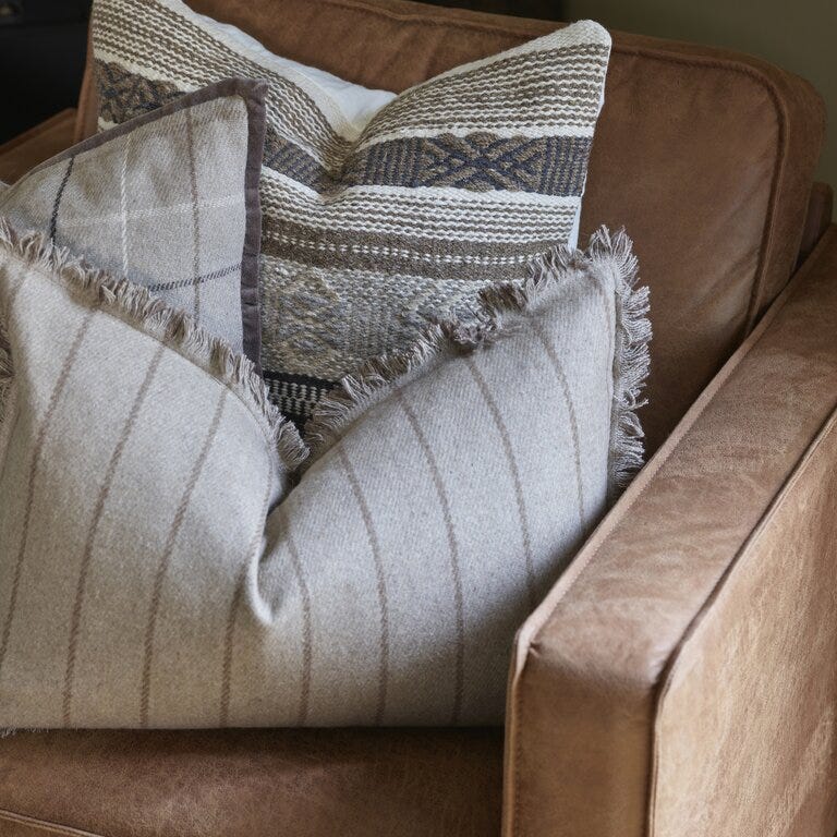 Cabin Collection by Halvor Bakke BANHOEK Pynteputetrekk 50x50 cm i Beige/natur