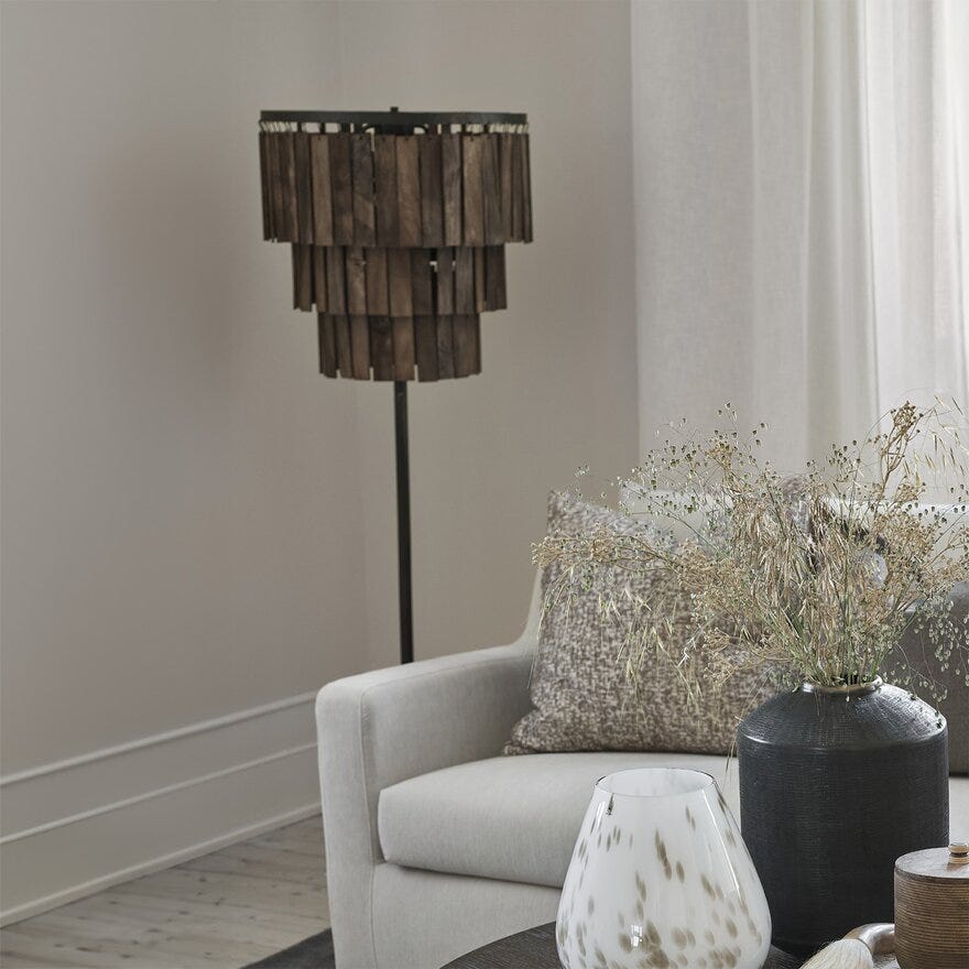 Halvor Bakke CAPE TOWN Lampe H150 cm i Brun designet av Halvor Bakke
