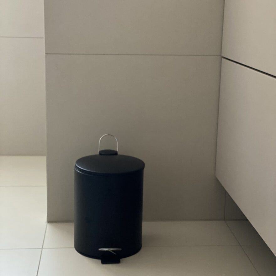 Turiform EVIA Pedalbøtte 5L cm i Svart