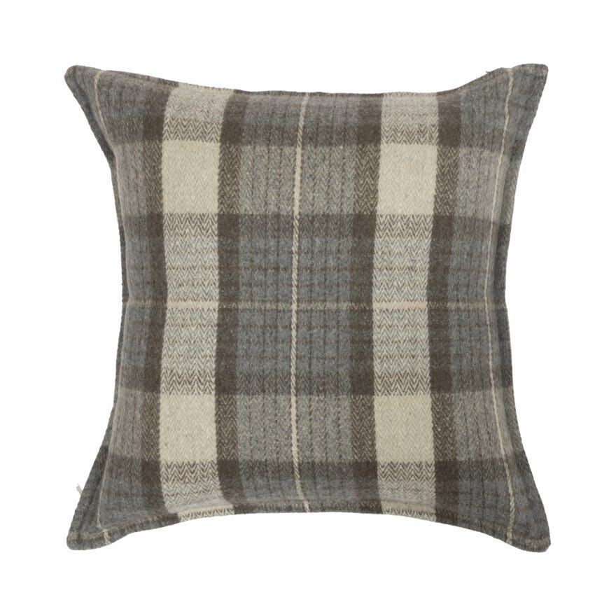 Halvor Bakke ZULU Pynteputetrekk 50x50 cm i Grå designet av Halvor Bakke