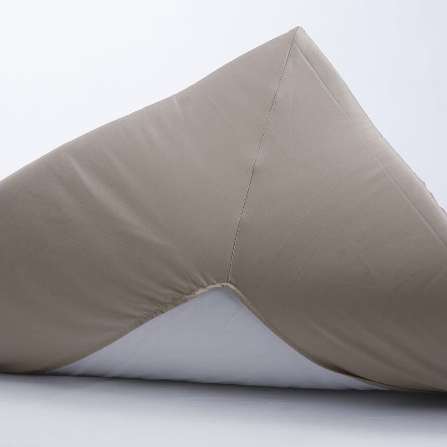 Halvor Bakke HALVOR BAKKE Konvoluttlaken 150x200 cm i Beige/natur