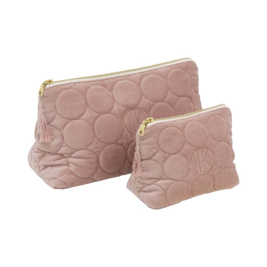 Tone Kroken NELIA Toalettmappe 17x13/30x17 cm i Rosa designet av Tone Kroken