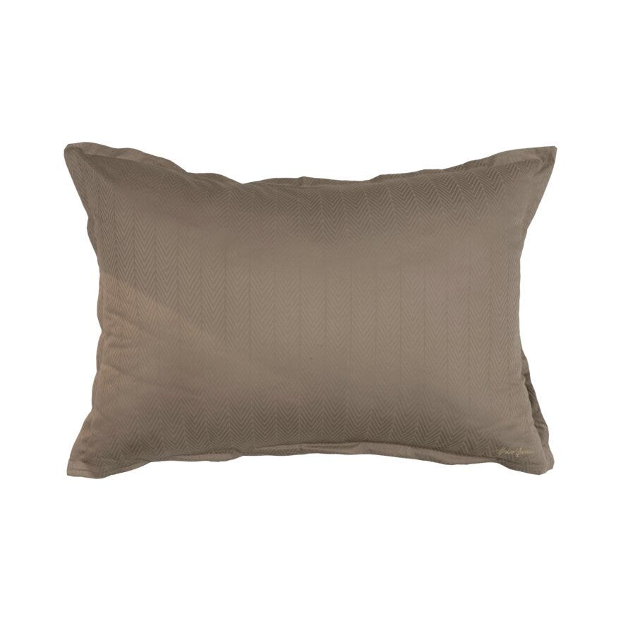 Bedtime Story By Halvor Bakke SIR JACOB Putetrekk 50x70 cm i Beige/natur designet av Halvor Bakke