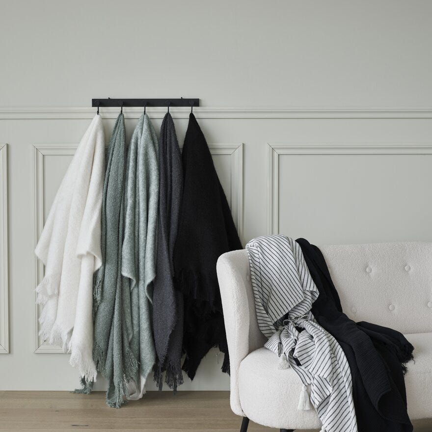 Sindig EBBA Pledd 130x150 cm i Svart