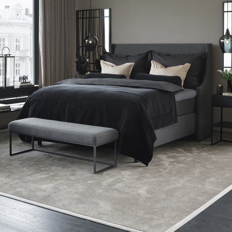 Signature Collection Sleeping BRAMSKJÆRA Sengebenk 147x48 cm i Grå designet av Halvor Bakke