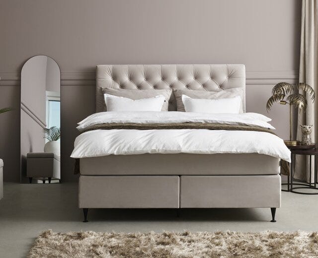 Signature Collection Sleeping VEGA Kontinentalseng 150x200 cm i Beige/natur