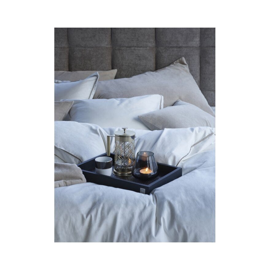 Bedtime Story By Halvor Bakke ST.GEORGE Sengesett 140x200 cm i Beige/natur designet av Halvor Bakke