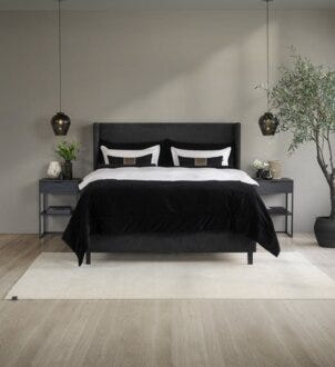Signature Collection Sleeping BJERKØY Kontinentalseng 150x200 cm i Svart designet av Halvor Bakke