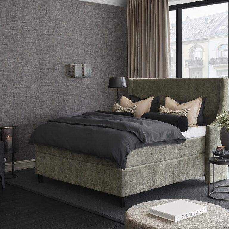 Signature Collection Sleeping BRAMSKJÆRA Kontinentalseng 160x200 cm i Grå designet av Halvor Bakke