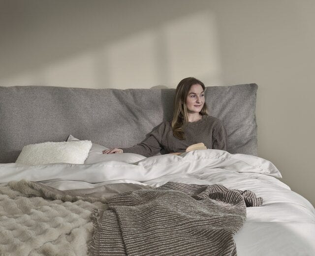 Signature Collection Sleeping FRØYA Seng med gavl 140x200 cm i Brun