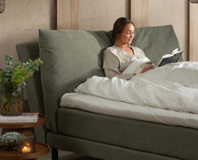 Signature Collection Sleeping FRØYA Seng med gavl 140x200 cm i Grønn