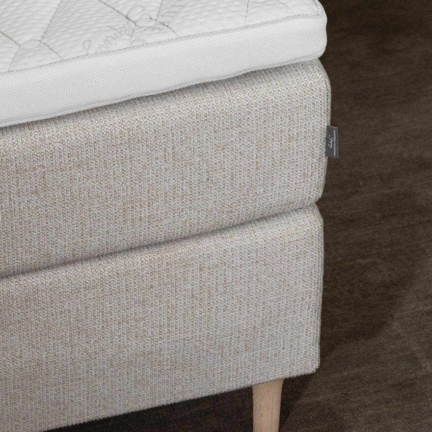 Signature Collection Sleeping HERØY Kontinentalseng 140x200 cm i Beige/natur