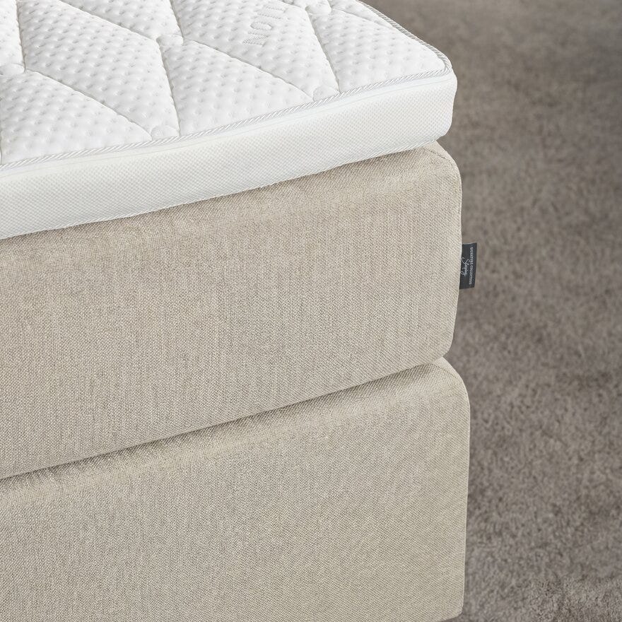 Signature Collection Sleeping LINDØY Kontinentalseng 140x200 cm i Beige/natur