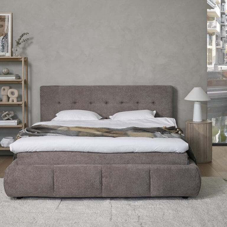 Signature Collection Sleeping NOTTING HILL Seng med gavl 140x200 cm i Brun